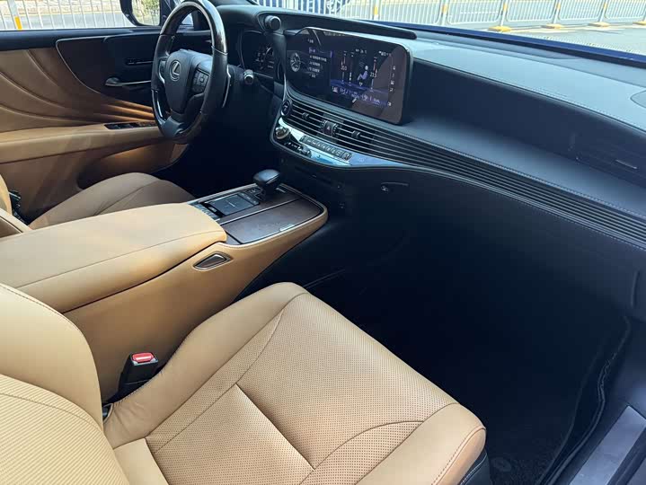 Lexus LS 2021 2021款 500h 卓越版