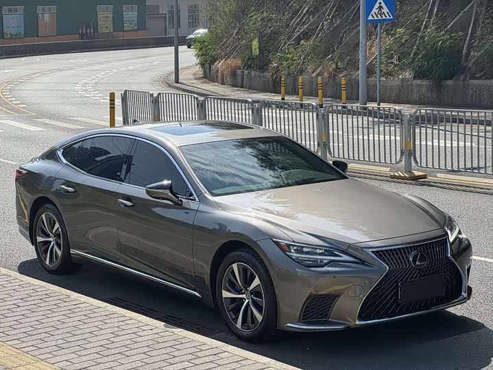 Lexus LS 2021 2021款 500h 卓越版