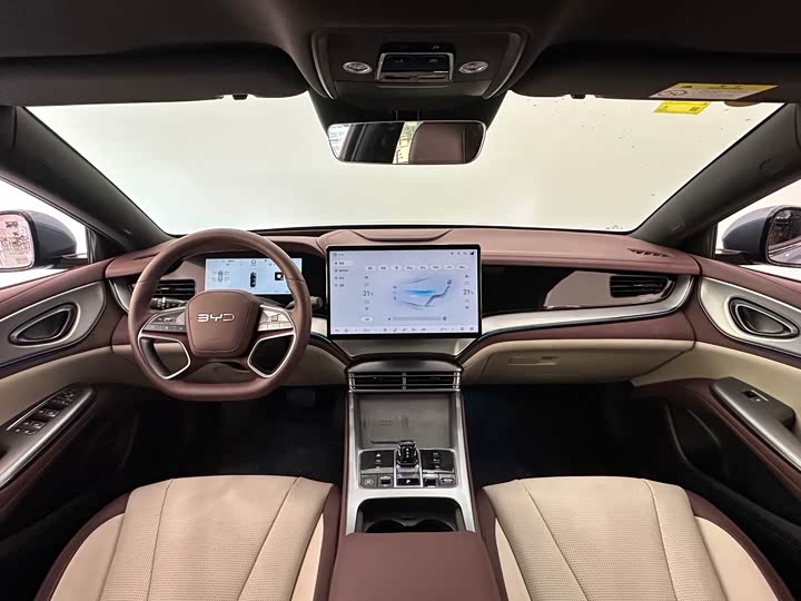 BYD Seal 07 DM-i Hybrid 2025 2025款 智驾版 DM-i 1.5L 125km 尊贵型