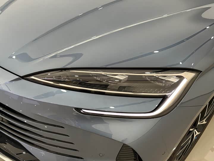 2025 BYD Seal 07 DM-i Hybrid