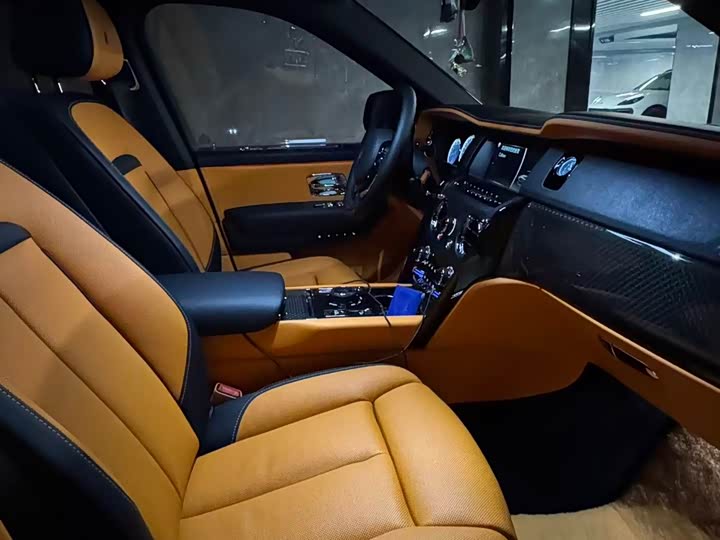 Rolls-Royce Cullinan 2024 2024款 Black Badge