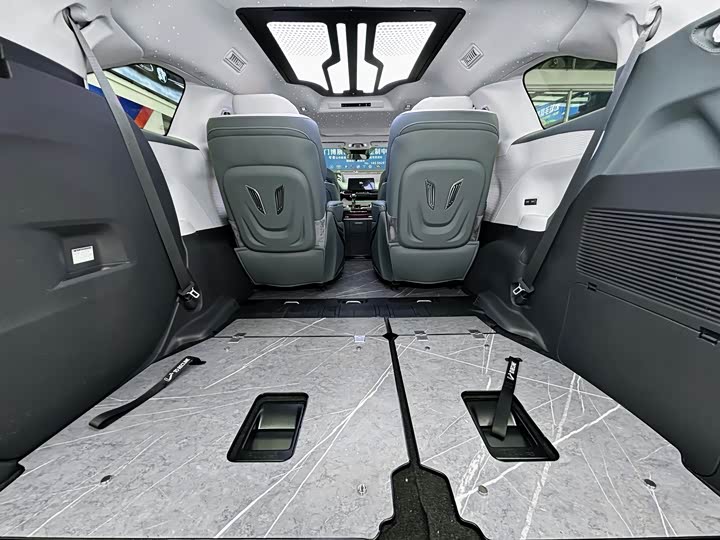 Toyota Sienna 2024 2024款 2.5L混动 舒适版