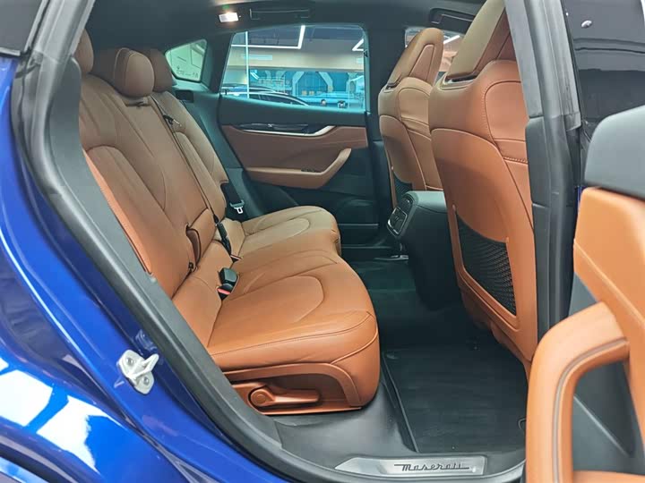 Maserati Levante 2023 2023款 3.0T Modena