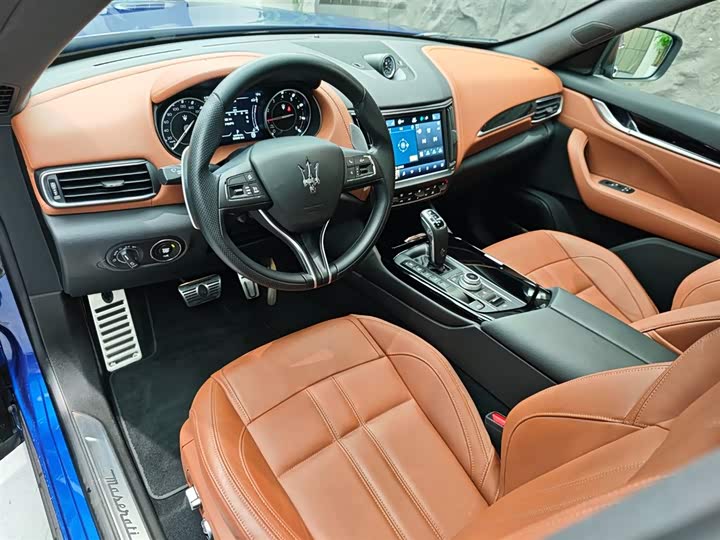 Maserati Levante 2023 2023款 3.0T Modena