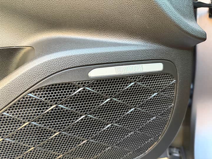 GAC Trumpchi Empow R 2024 2024款 400T 自动 影豹R MAX版