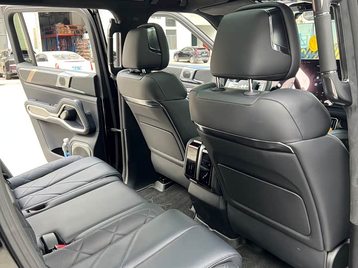 BYD FangChengBao Leopard 8 2025 2025款 智勇旗舰版 7座