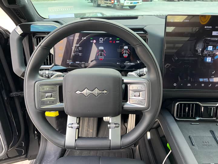 BYD FangChengBao Leopard 8 2025 2025款 智勇旗舰版 7座