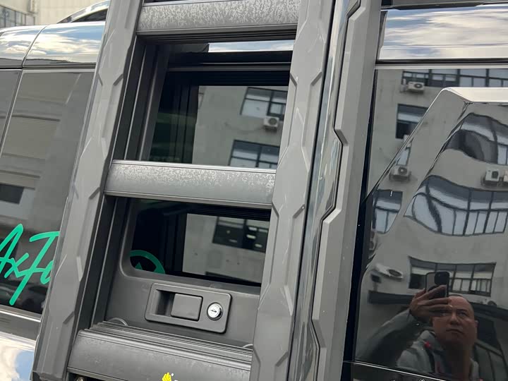 BYD FangChengBao Leopard 8 2025 2025款 智勇旗舰版 7座