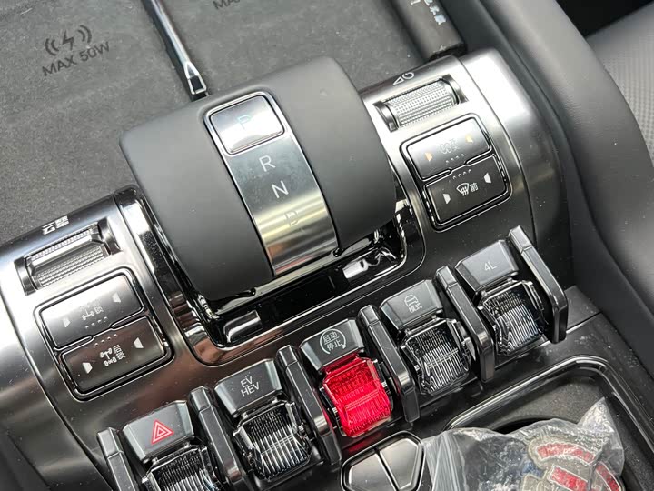 BYD FangChengBao Leopard 8 2025 2025款 智勇旗舰版 7座