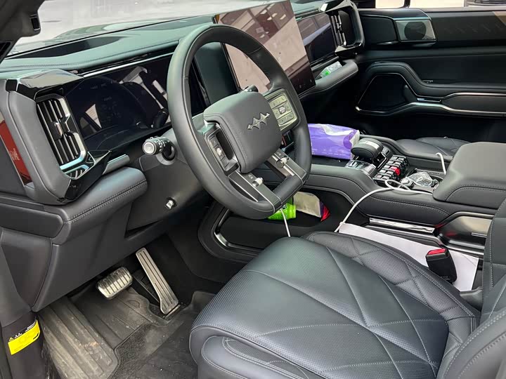 BYD FangChengBao Leopard 8 2025 2025款 智勇旗舰版 7座