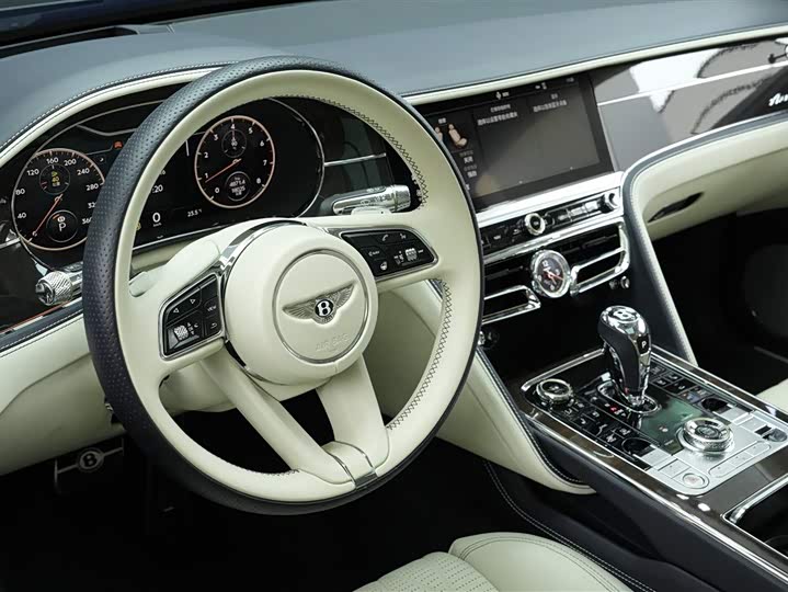 Bentley Flying Spur 2023 2023款 4.0T V8 雅度版