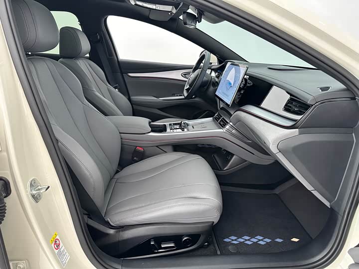 BYD Seal 07 DM-i Hybrid 2025 2025款 智驾版 DM-i 1.5L 125km 尊贵型