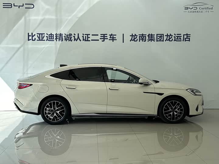 BYD Seal 07 DM-i Hybrid 2025 2025款 智驾版 DM-i 1.5L 125km 尊贵型