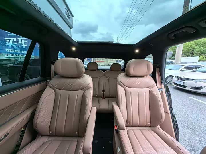 Nio Onvo L90 2025 2025款 Max 六座版