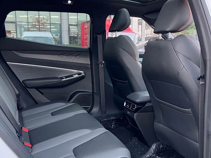 Geely Atlas 2024 2024款 1.5TD 智尊版