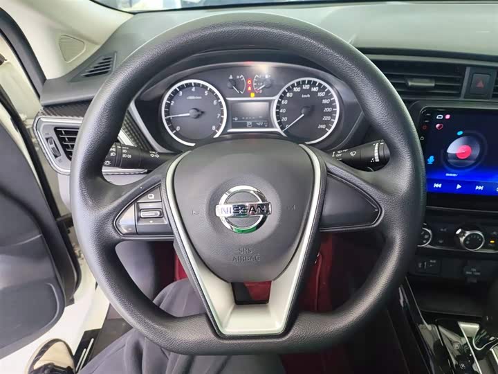 Nissan Lannia 2021 2021款 1.6L CVT炫酷版