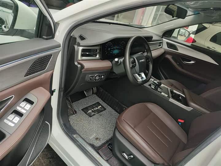 Jetour X90 Plus 2023 2023款 改款 1.6TD DCT别墅 7座