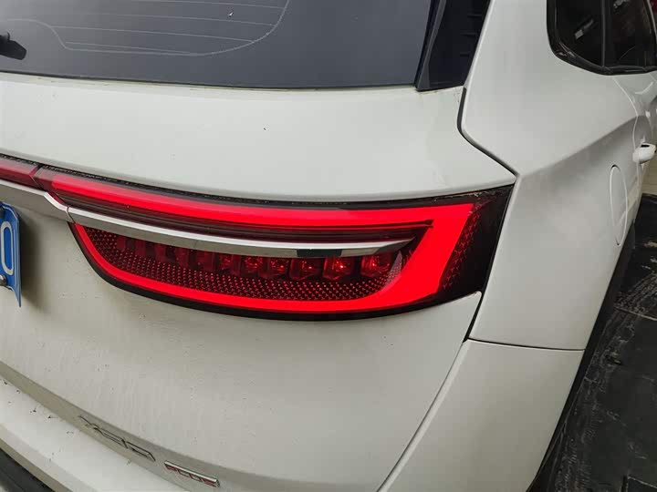 Jetour X90 Plus 2023 2023款 改款 1.6TD DCT别墅 7座