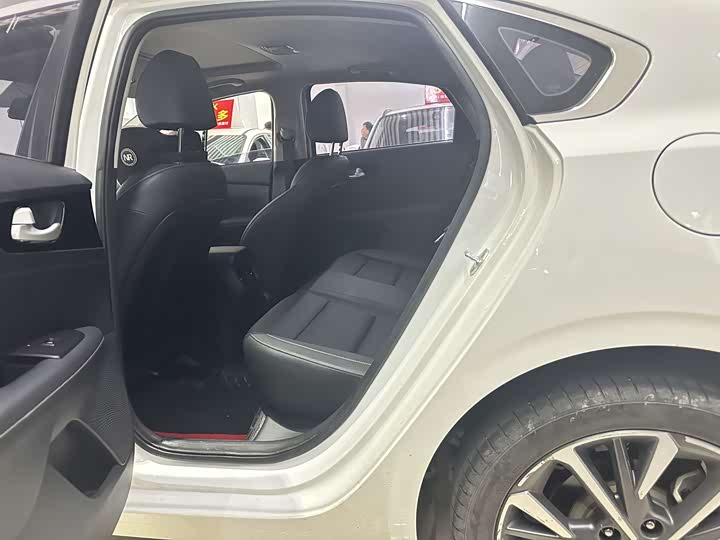 Kia K3 2021 2021款 1.5L CVT时尚版