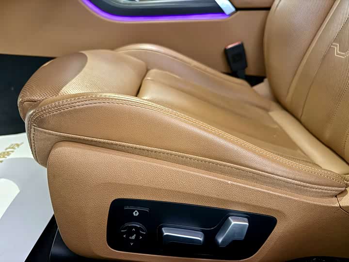 BMW 8 Series 2021 2021款 840i 四门轿跑车 M运动套装