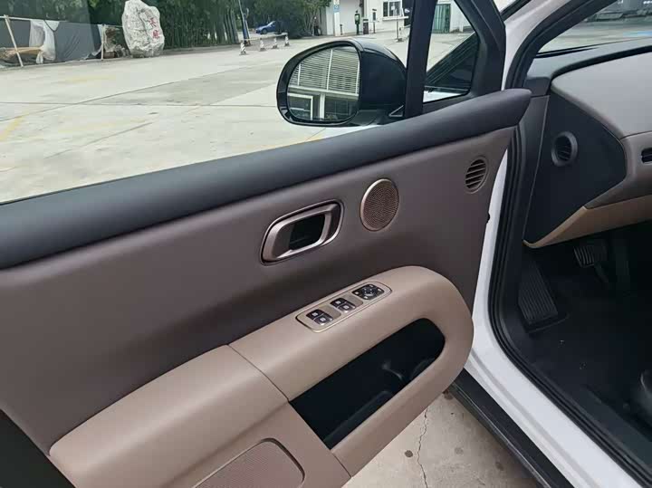 LiXiang i6 2025 2025款 两驱标准版