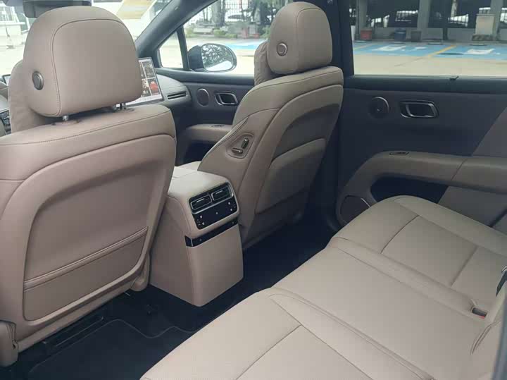 LiXiang i6 2025 2025款 两驱标准版