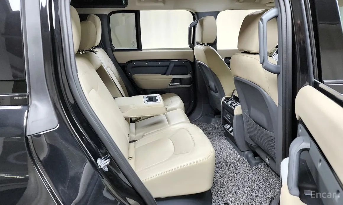 Land Rover Defender 2020 110 D250 SE