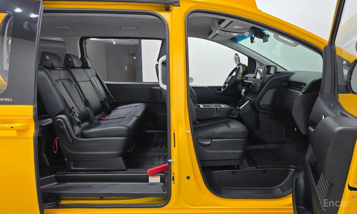 Hyundai Staria 2021 L3.5 어린이보호차