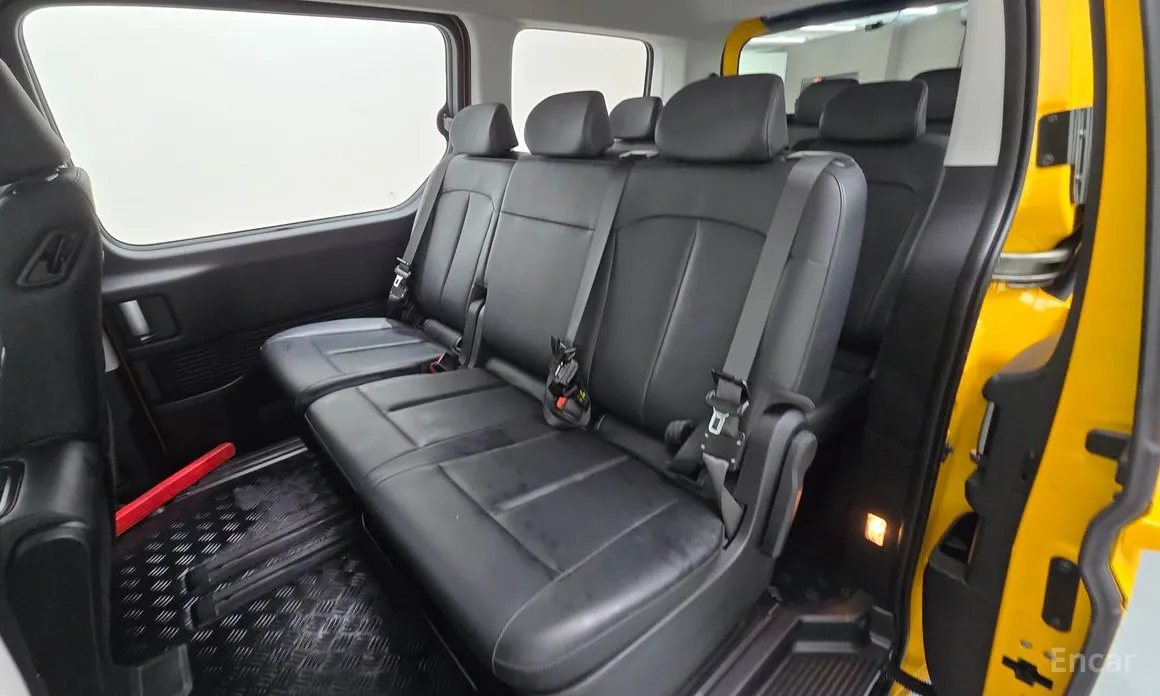 Hyundai Staria 2021 L3.5 어린이보호차