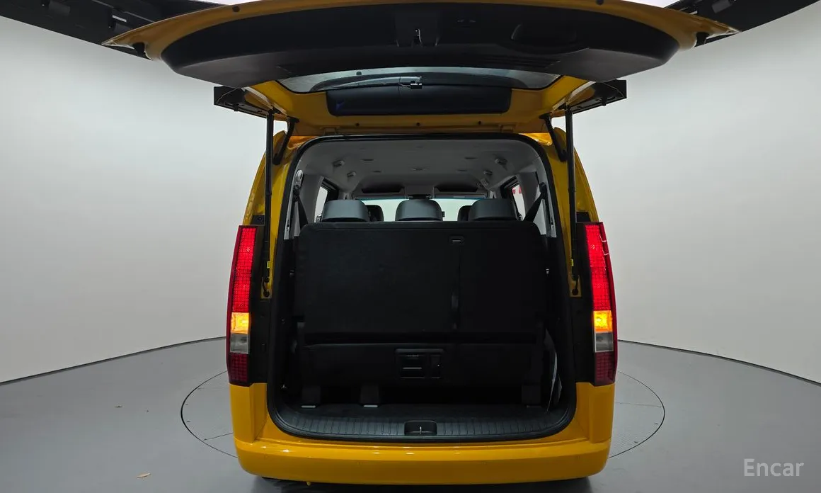 Hyundai Staria 2021 L3.5 어린이보호차