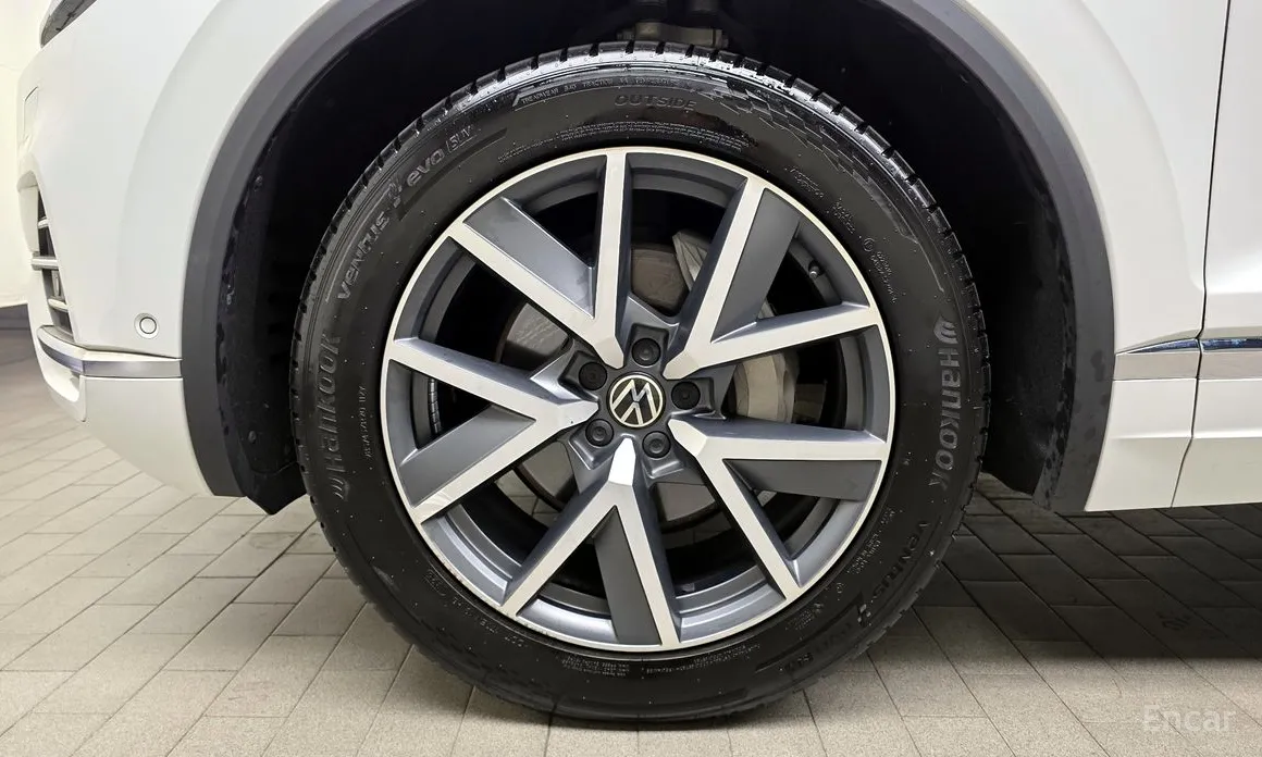 2019 Volkswagen Touareg