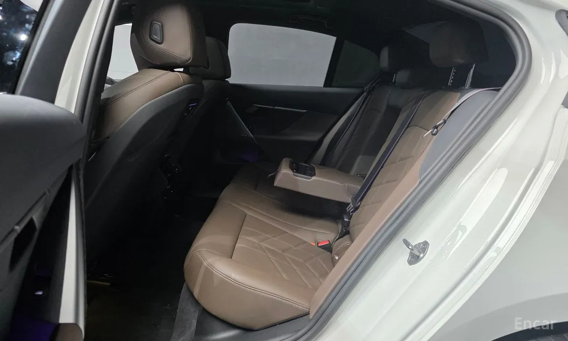 BMW 5 Series 2023 520i Special Edition