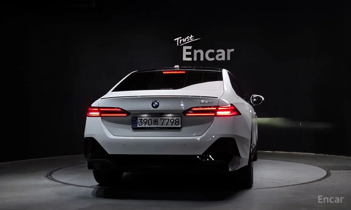 BMW 5 Series 2023 520i Special Edition