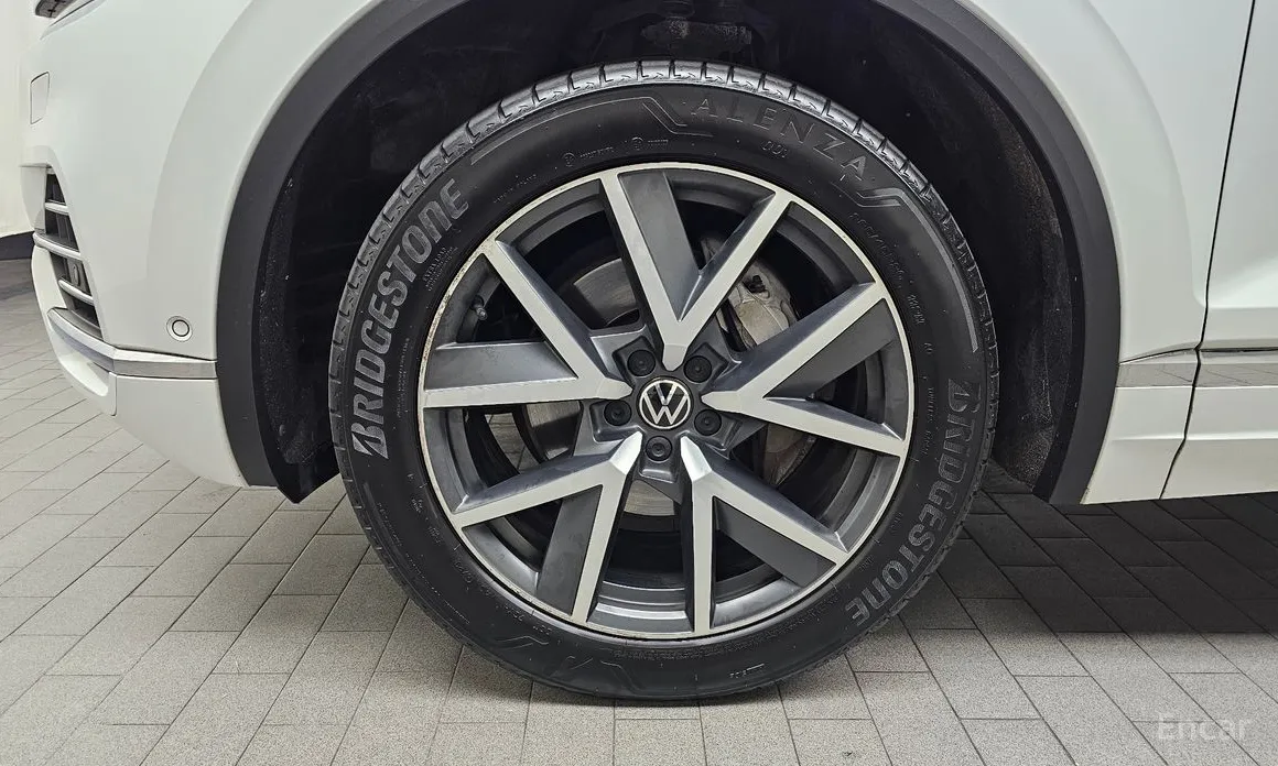 2019 Volkswagen Touareg