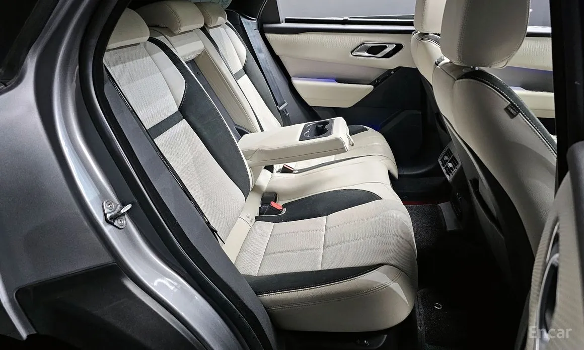 Land Rover Range Rover Velar 2017 2.0 P250 R-Dynamic SE