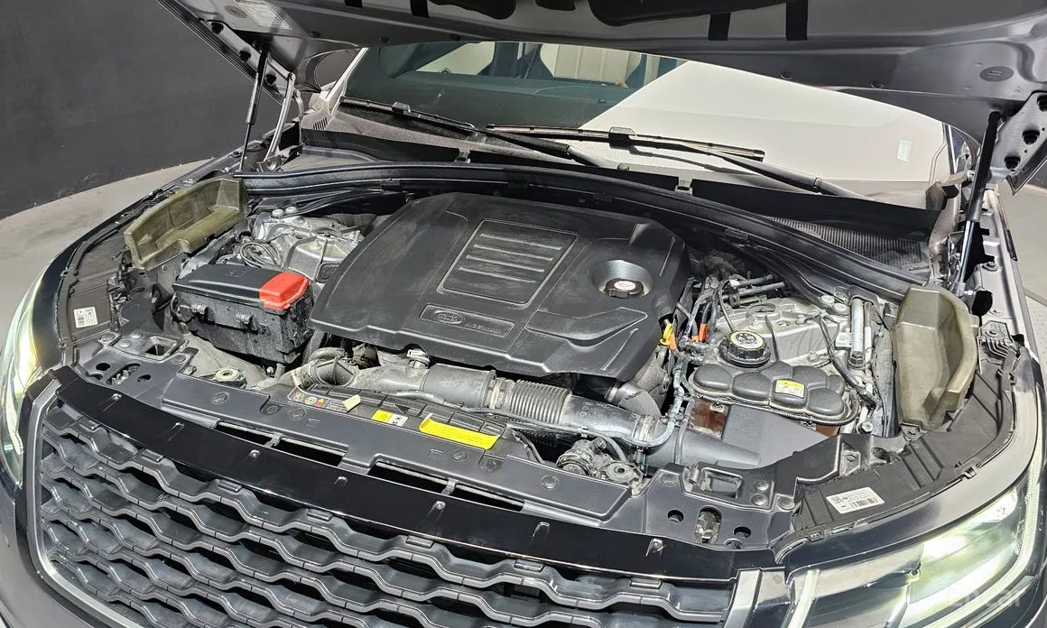 Land Rover Range Rover Velar 2017 2.0 P250 R-Dynamic SE