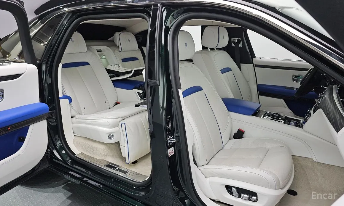 Rolls-Royce Ghost 2020 6.7 EWB V12