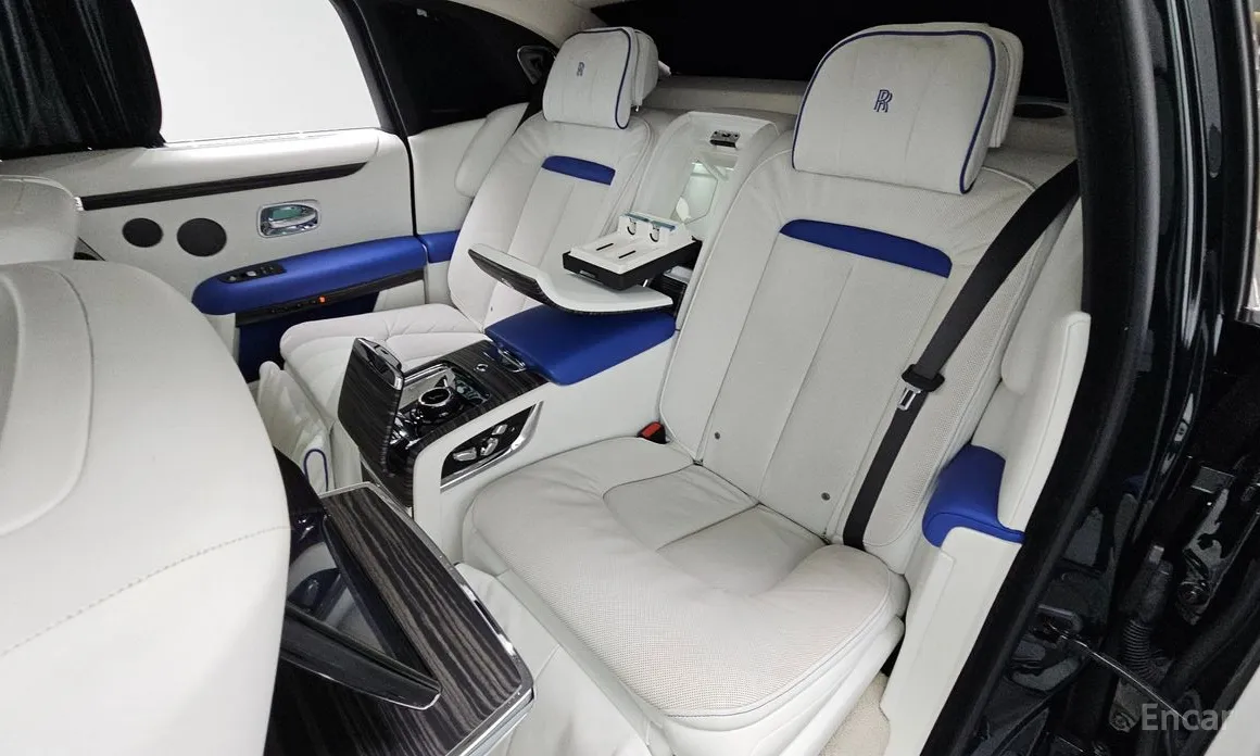 Rolls-Royce Ghost 2020 6.7 EWB V12