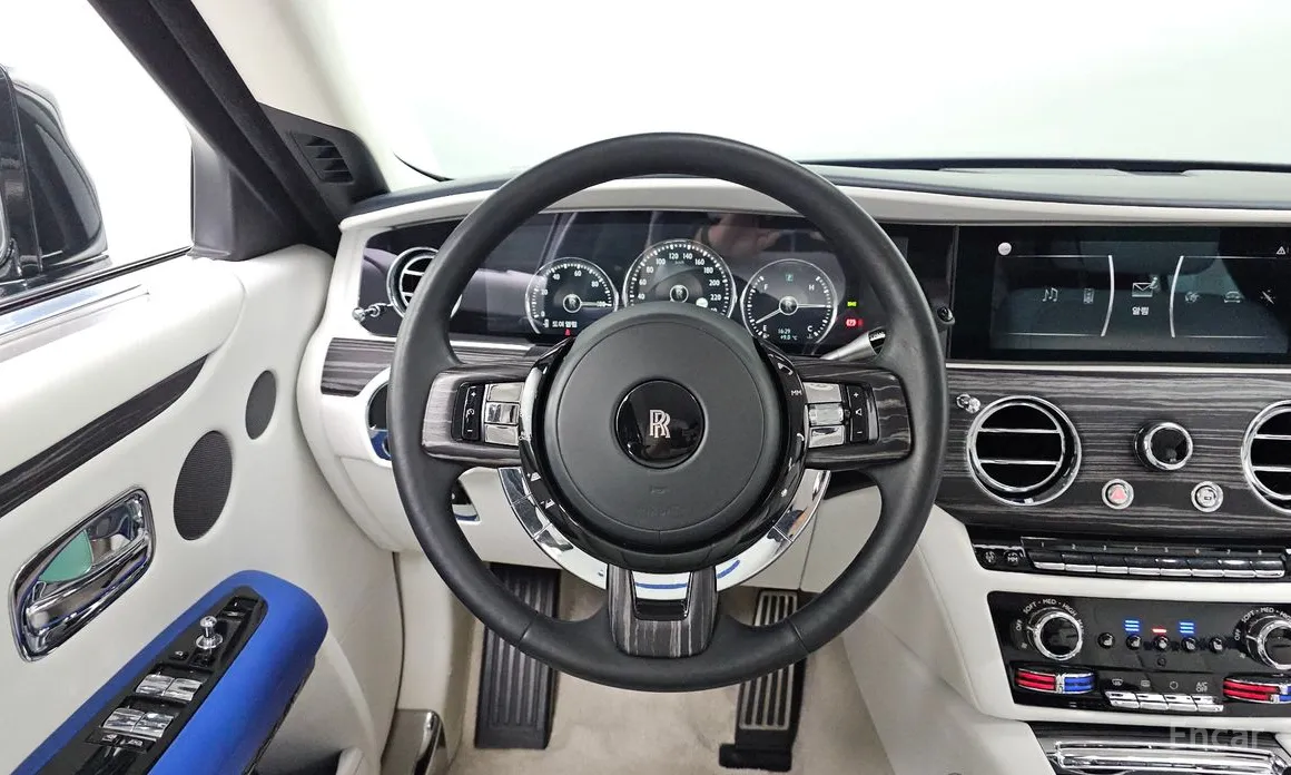 Rolls-Royce Ghost 2020 6.7 EWB V12