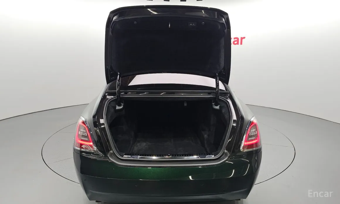 Rolls-Royce Ghost 2020 6.7 EWB V12