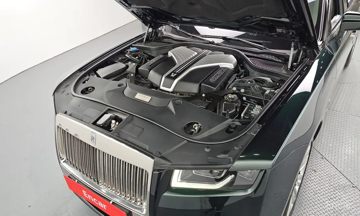 Rolls-Royce Ghost 2020 6.7 EWB V12