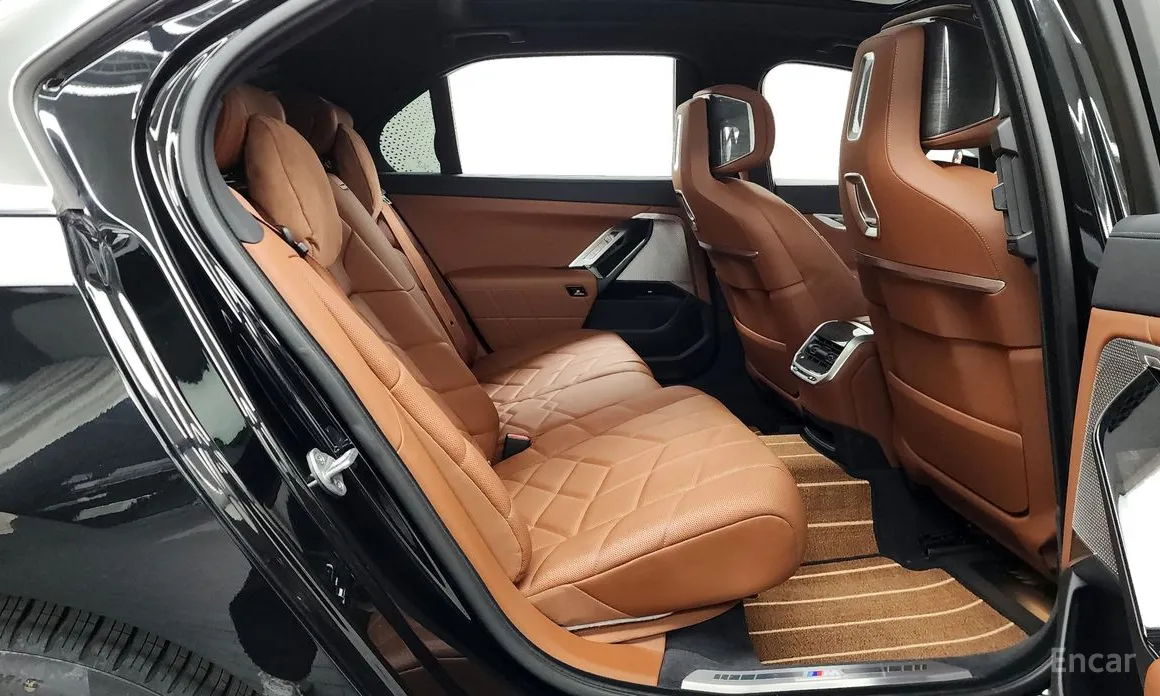 BMW 7 Series 2022 740i xDrive M Sport Limited