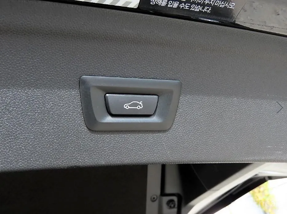 BMW iX 2021 xDrive50 Sports Plus