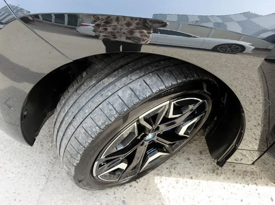 BMW iX 2021 xDrive50 Sports Plus