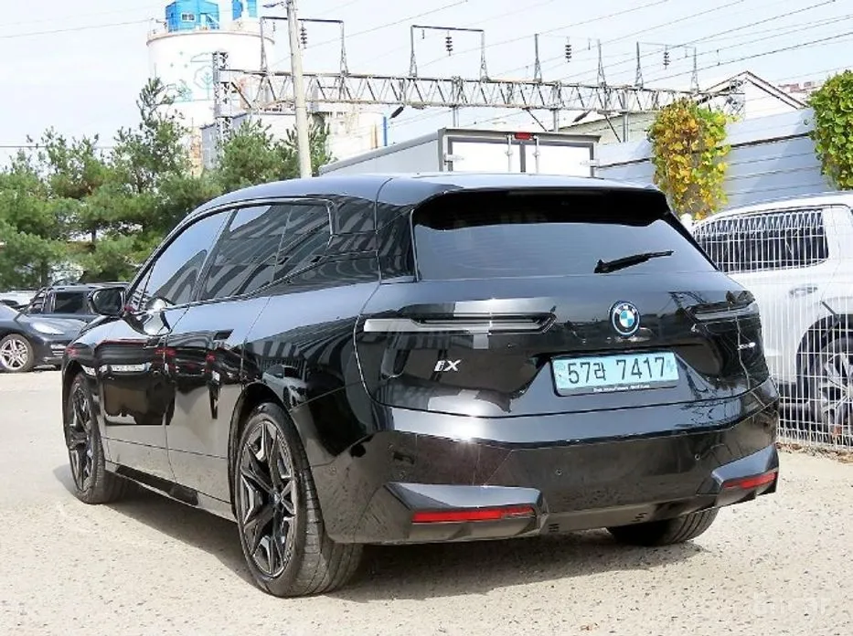 BMW iX 2021 xDrive50 Sports Plus