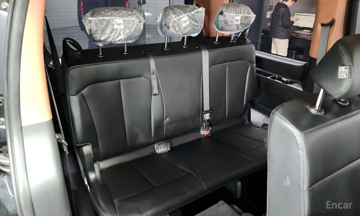 Hyundai Staria 2021 4WD Tourer 9-Seater