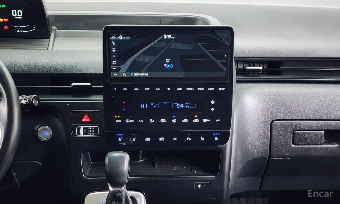 Hyundai Staria 2021 4WD Tourer 9-Seater