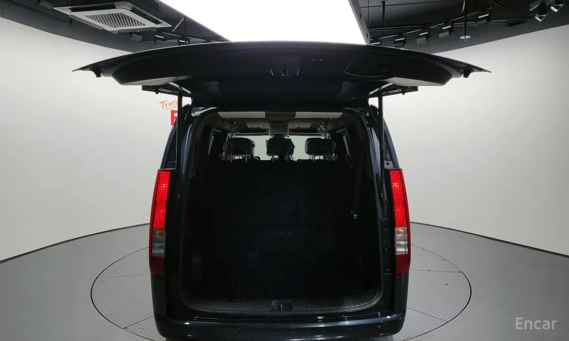 Hyundai Staria 2021 4WD Tourer 9-Seater