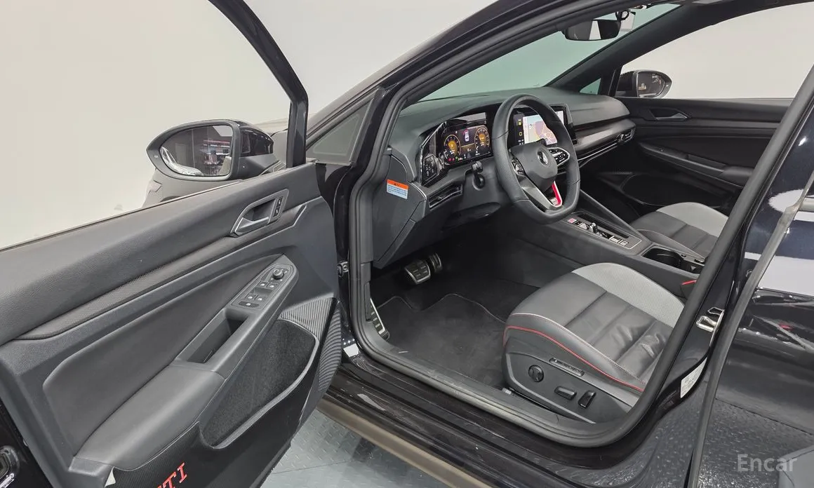 Volkswagen Golf 2022 2.0 GTI