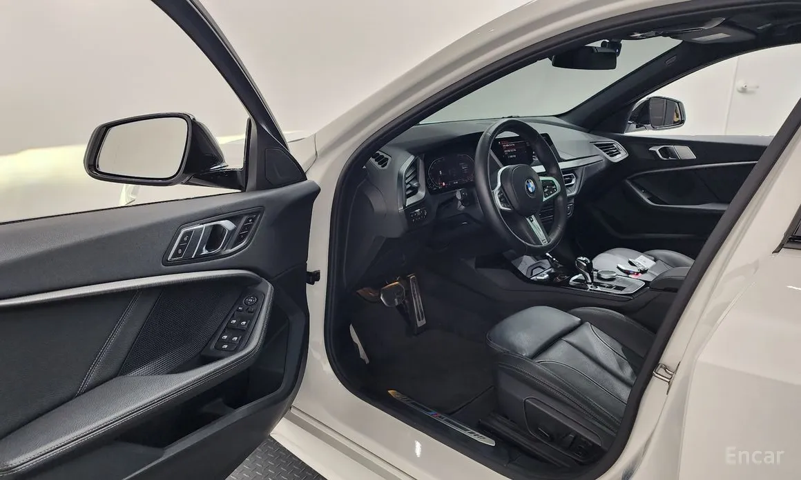 BMW 1 Series 2020 120i M Sports